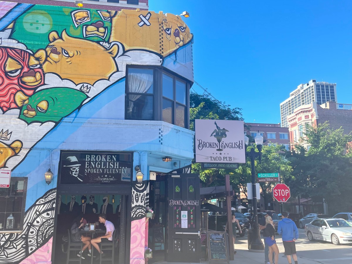 Broken English Taco Pub