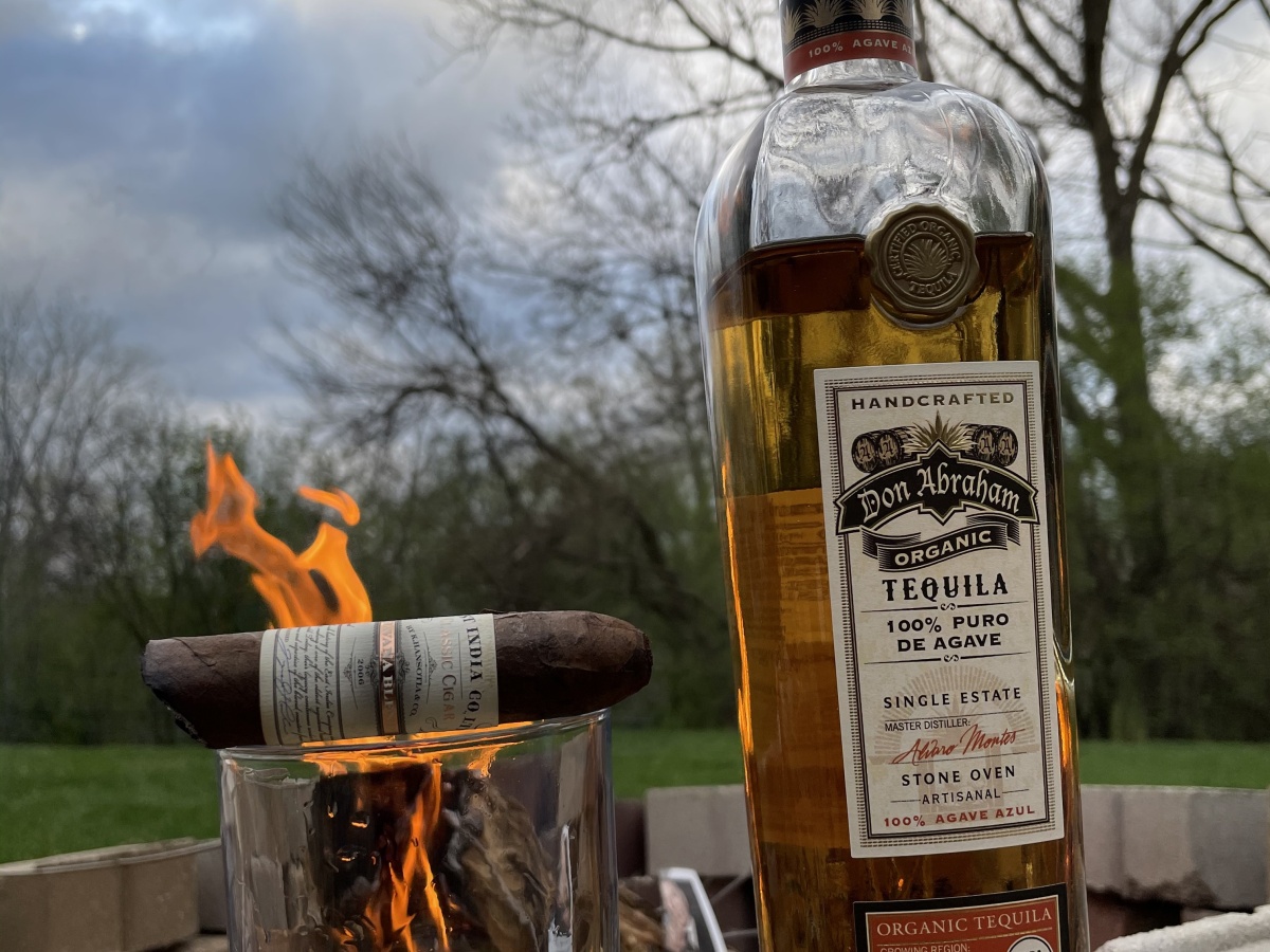 Tequila Don Abraham Añejo Expression & East India Co. Havana Blend Cigar